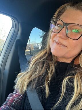 Meet your Posher, Farrin